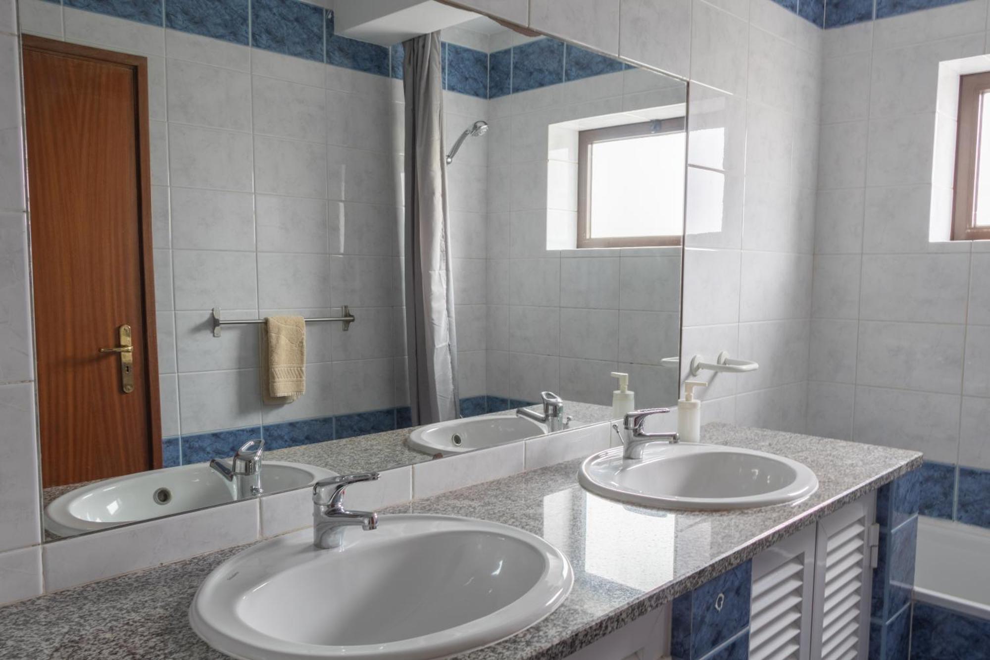Blife Ricardya Private Rooms Faro Exterior photo